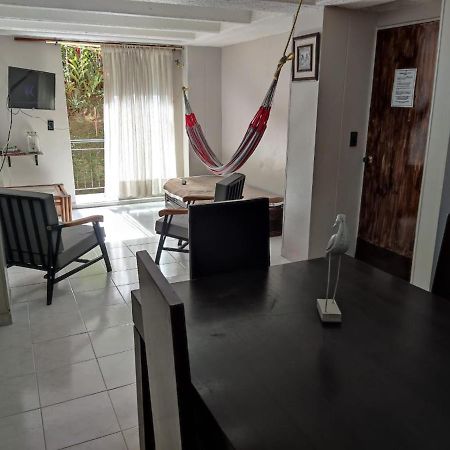 APARTAMENTO 201 AMPLIO Y CÓMODO Medellin 90 MTS Esterno foto